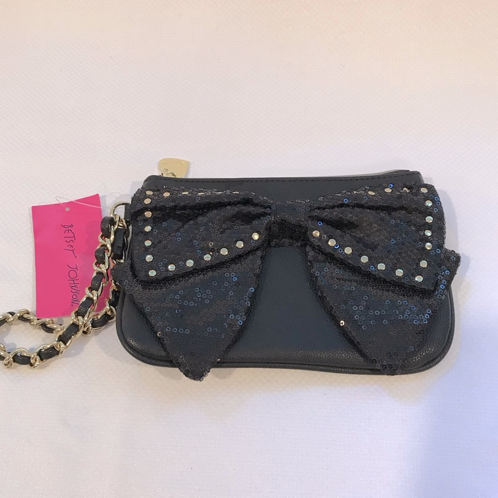 NWT Betsey Johnson Black Bow Dressy Clutch/ Wristlet Zip closure,